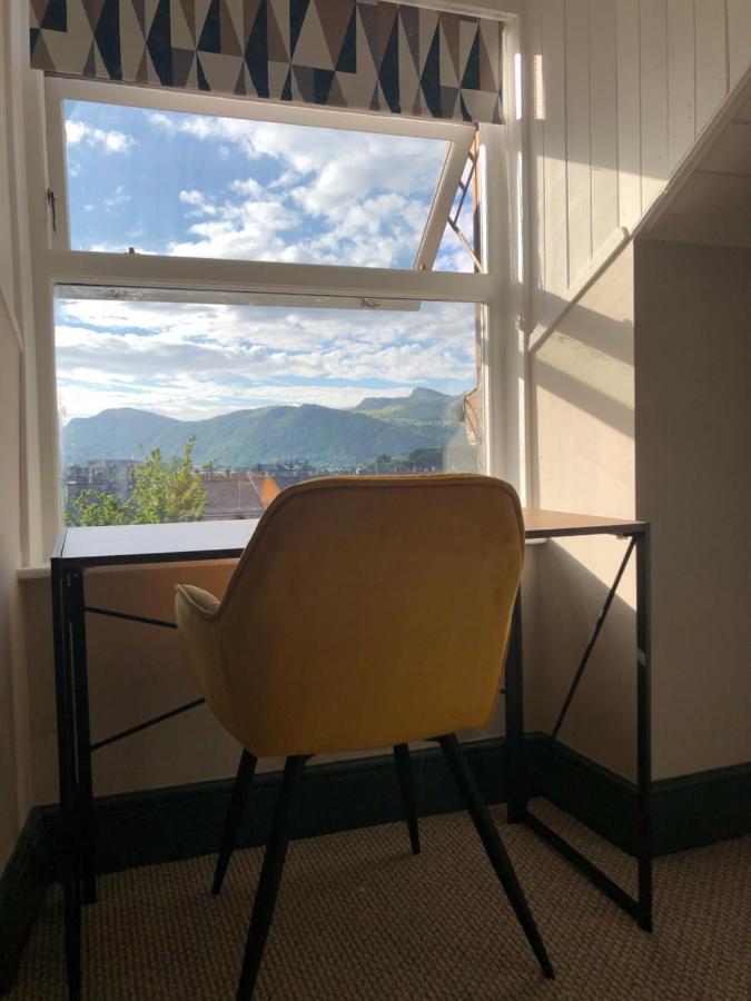 Snowdon House, 8 Bedrooms, Sleep 16, Close To Blackrock Sand ポルスマドグ エクステリア 写真