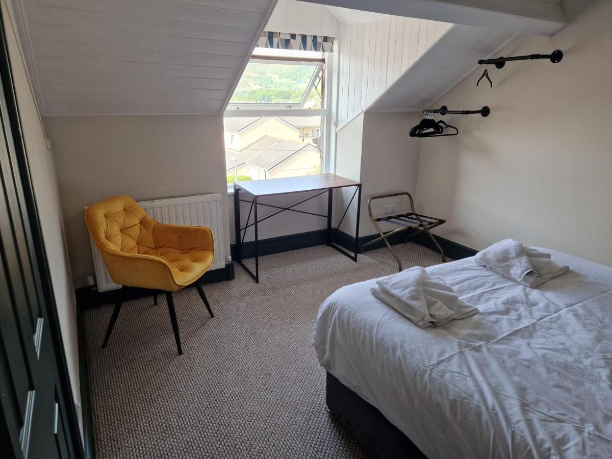 Snowdon House, 8 Bedrooms, Sleep 16, Close To Blackrock Sand ポルスマドグ エクステリア 写真