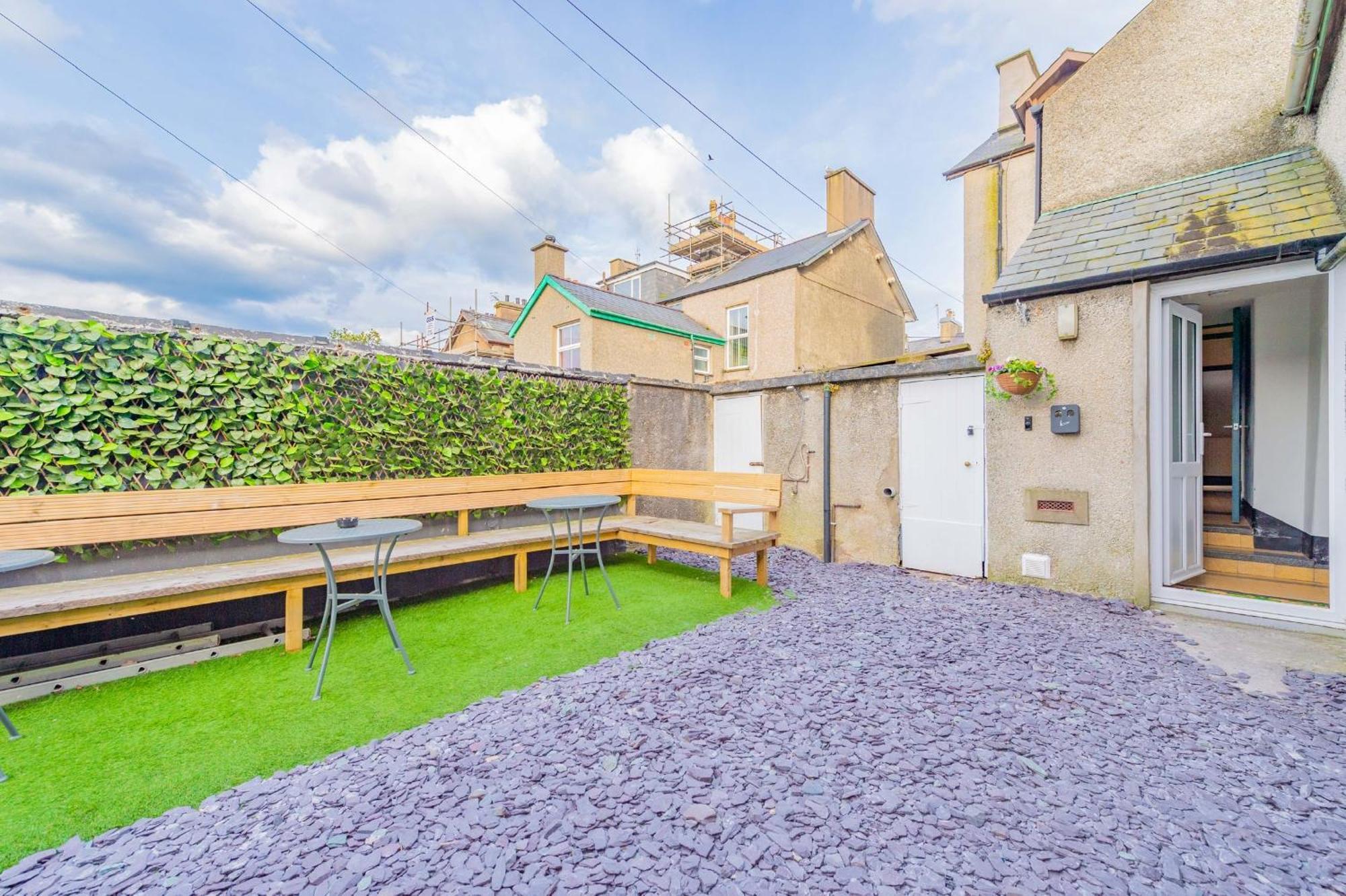 Snowdon House, 8 Bedrooms, Sleep 16, Close To Blackrock Sand ポルスマドグ エクステリア 写真