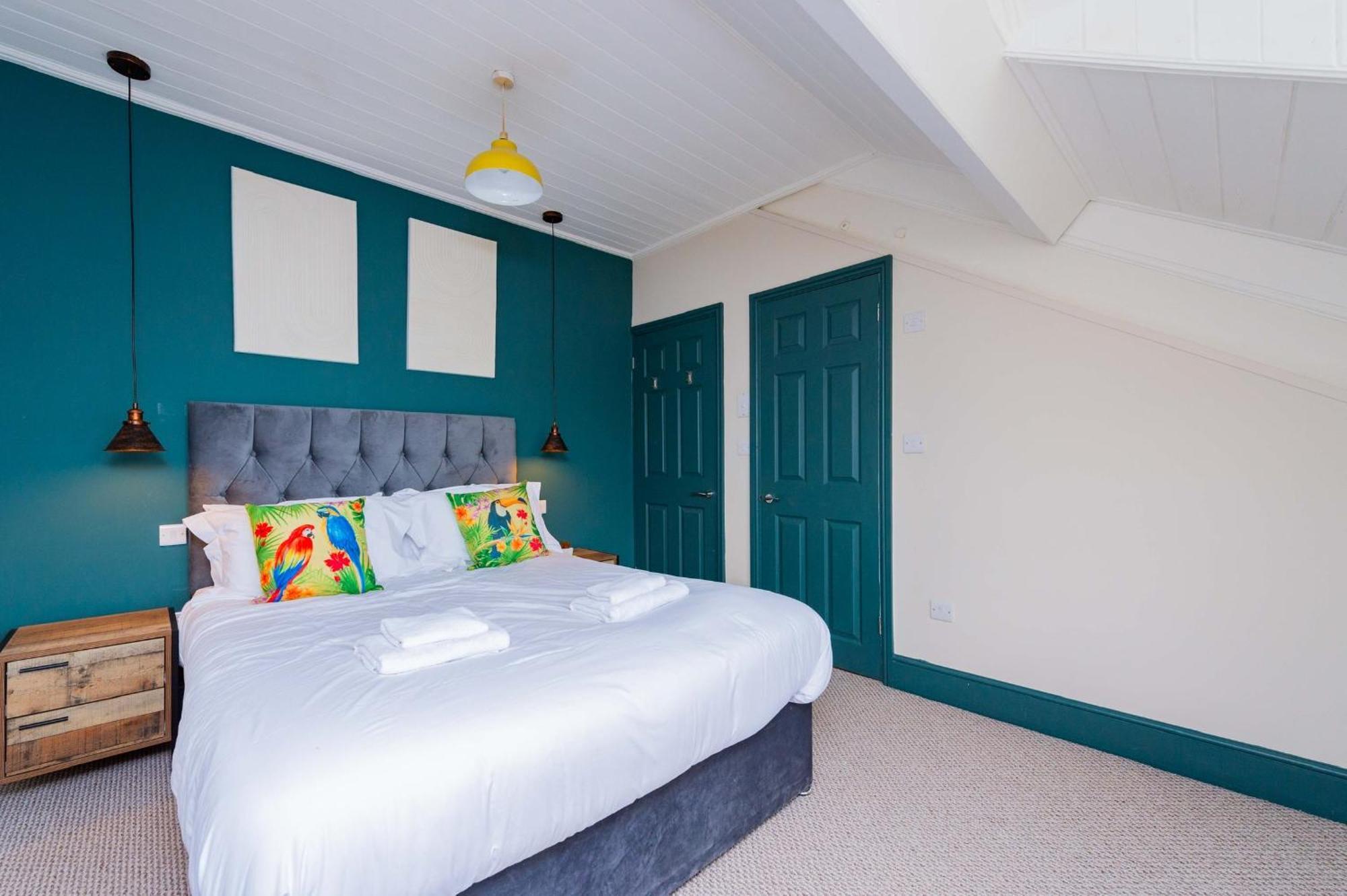 Snowdon House, 8 Bedrooms, Sleep 16, Close To Blackrock Sand ポルスマドグ エクステリア 写真